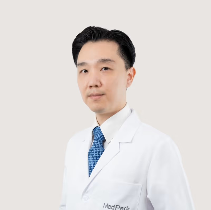 Asst. Prof. Dr. Kan Witoonchart