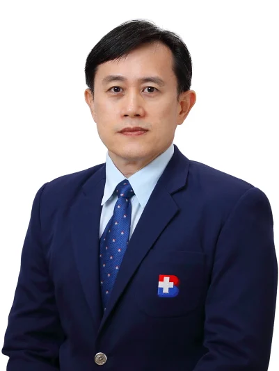 Dr. Dr. Manoch Techachokwiwat